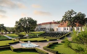 Commodore Perry Estate, Auberge Collection